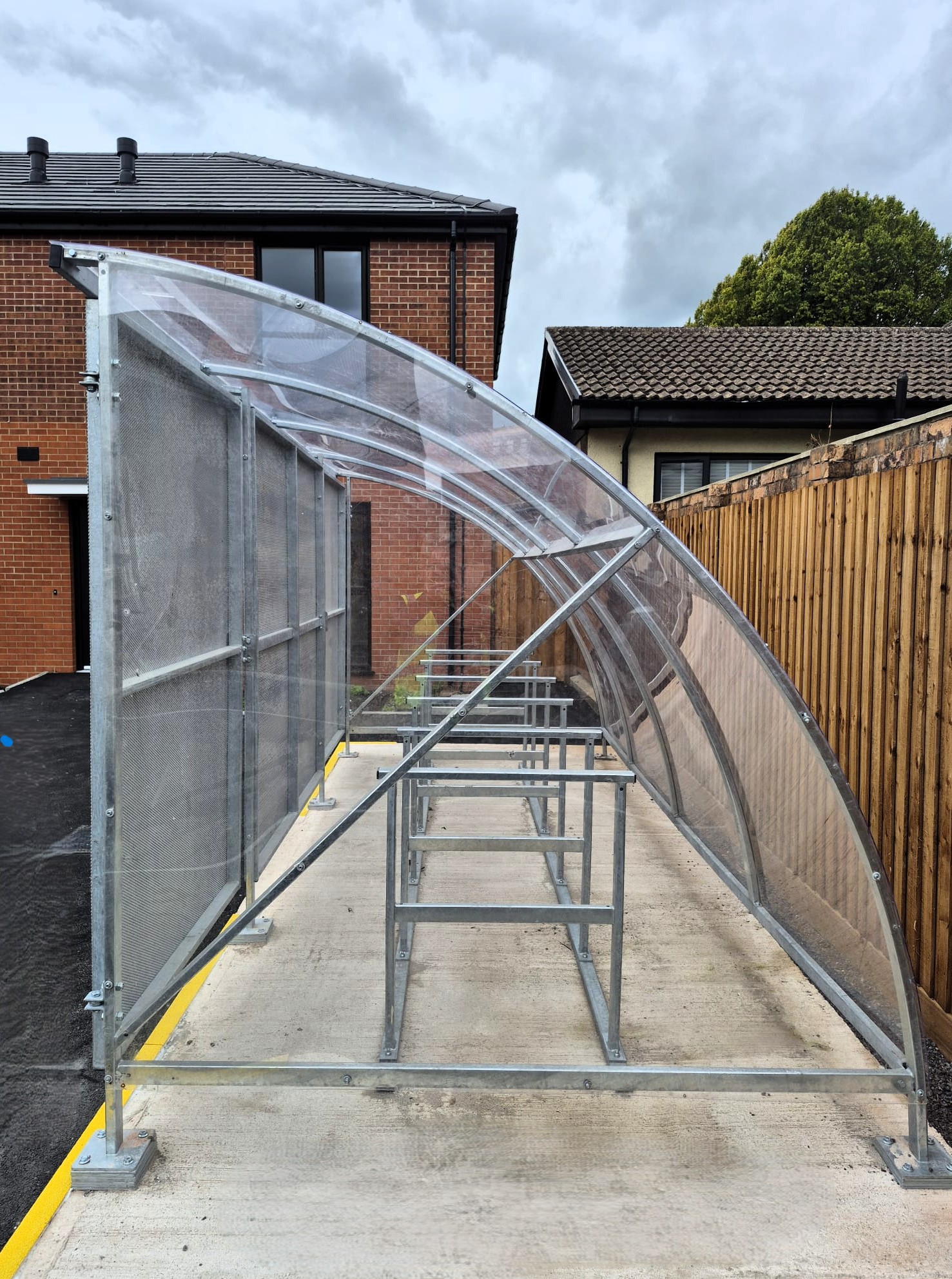 side view of 12 bike gated cycle shelter
